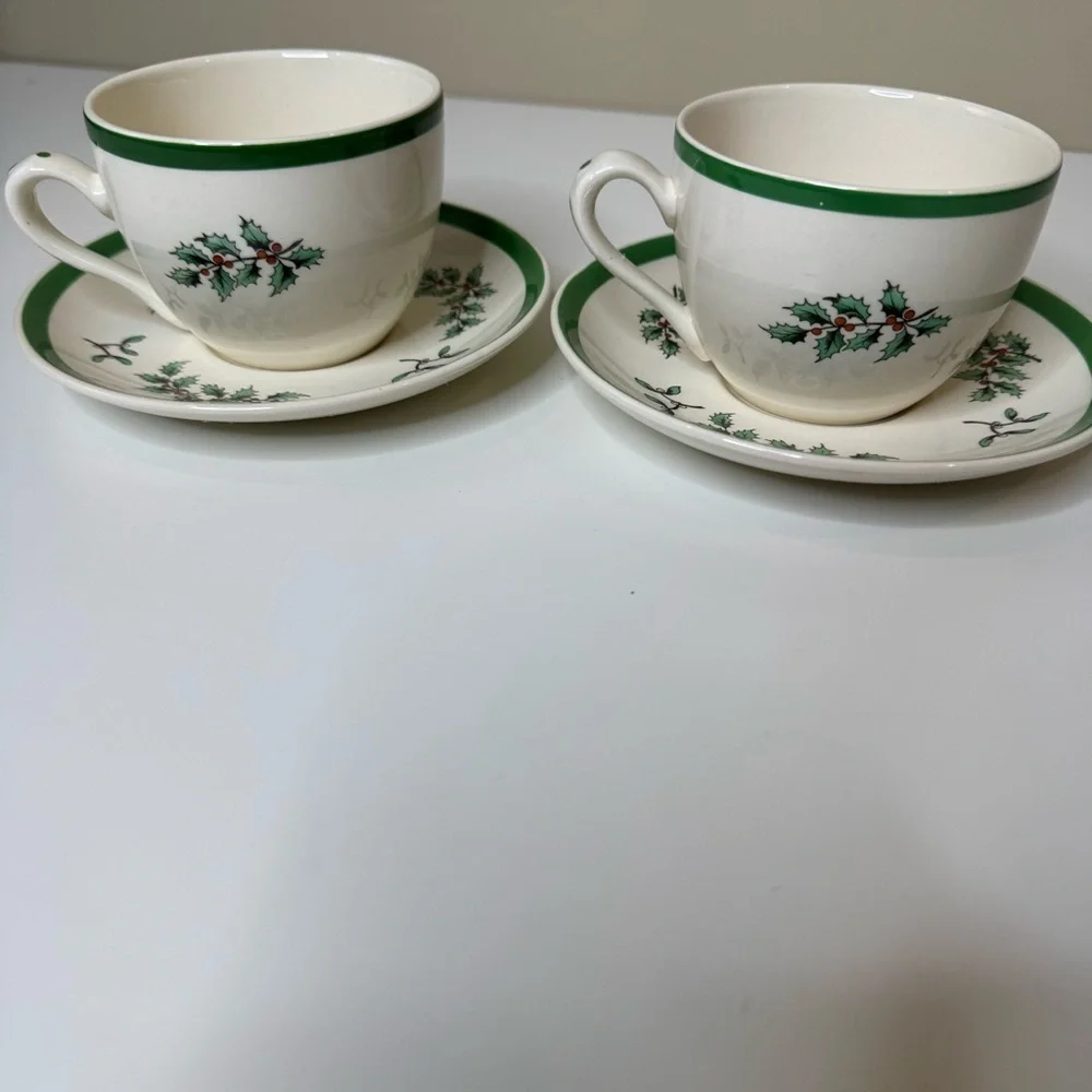 2 Spode Christmas Tree Tea Cup and Saucer Made in England